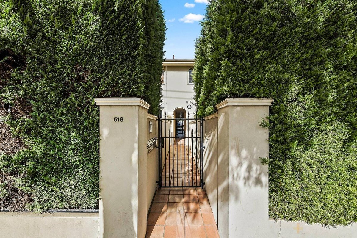 7 / 518 Bluff Road Hampton - Residential for sale