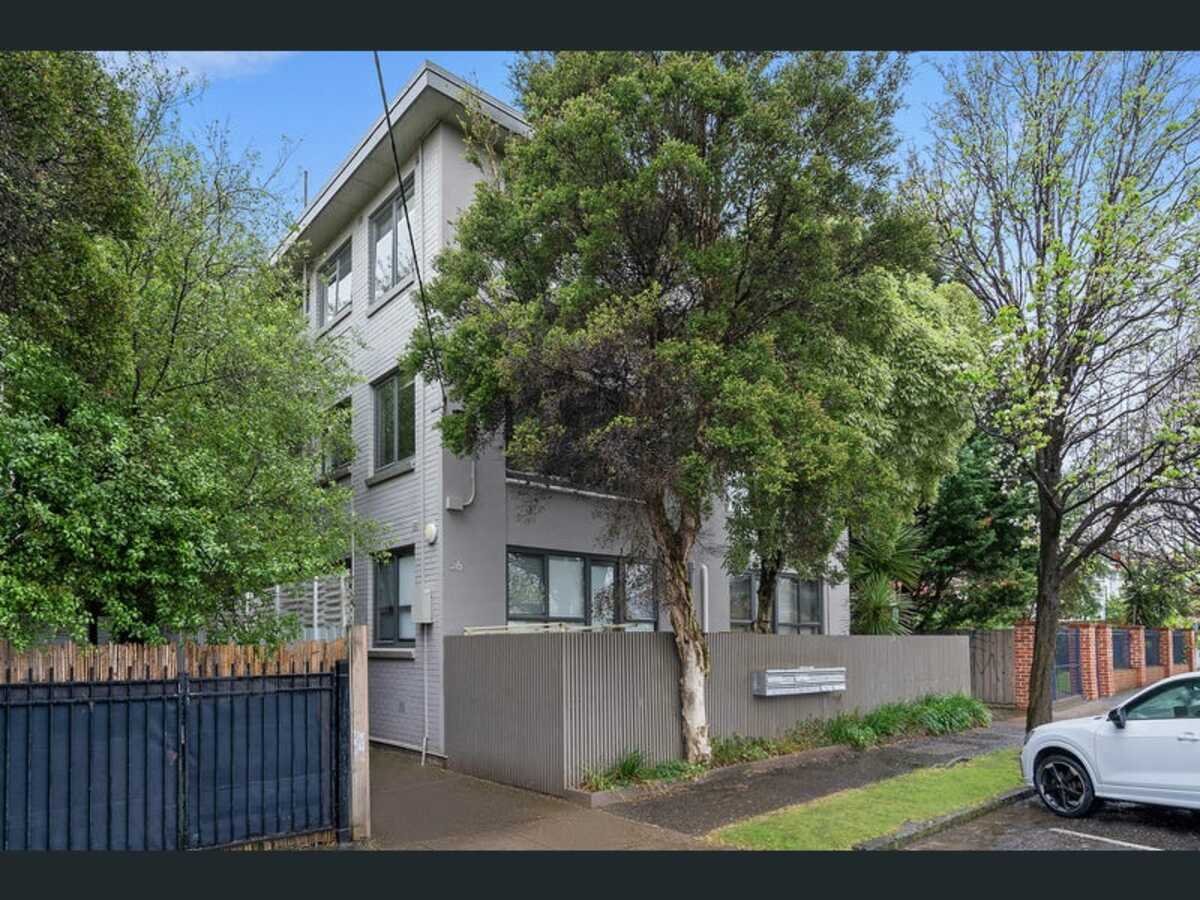 7 / 56 Byron Street Elwood - Residential for sale