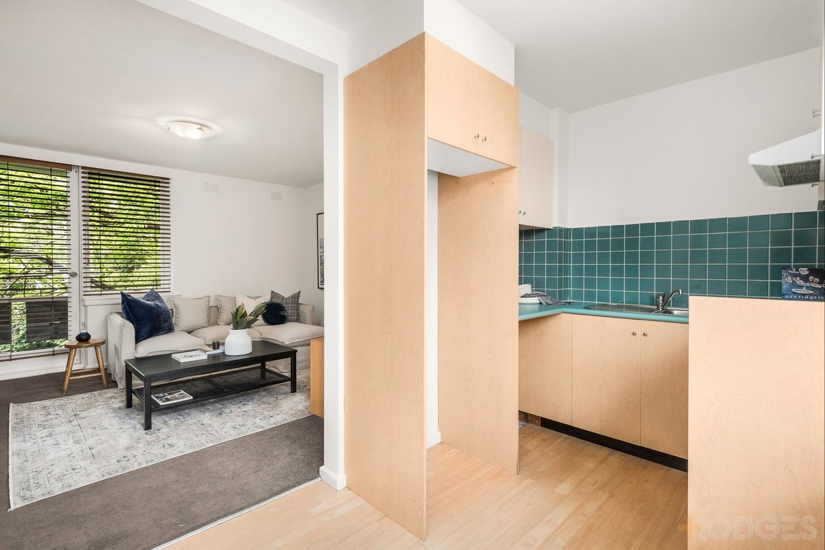 7 / 56 Chatsworth Road Prahran - Residential for sale