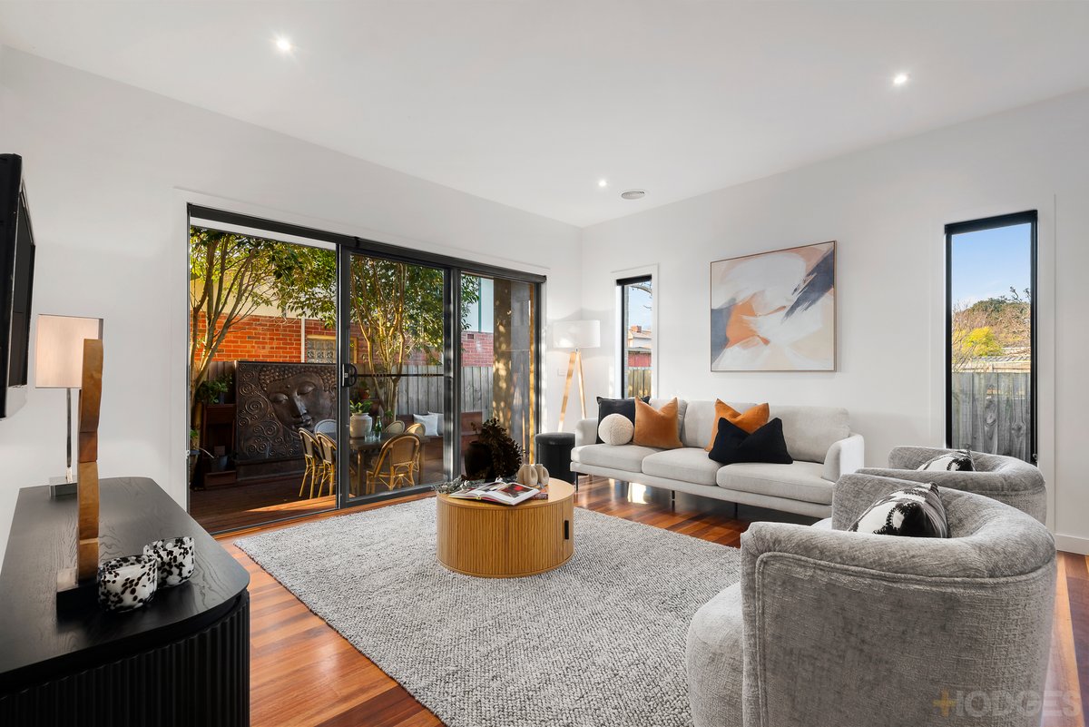 76 Earlsfield Road Hampton - Residential for sale