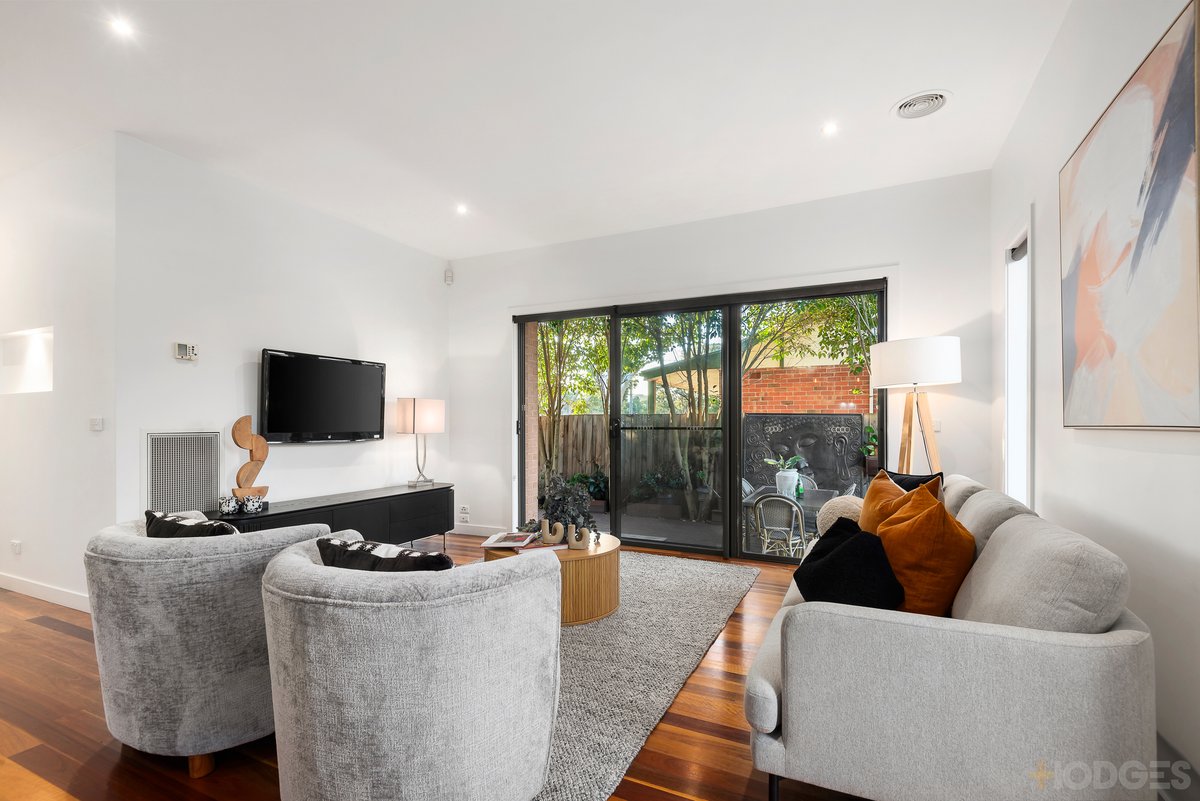 76 Earlsfield Road Hampton - Residential for sale