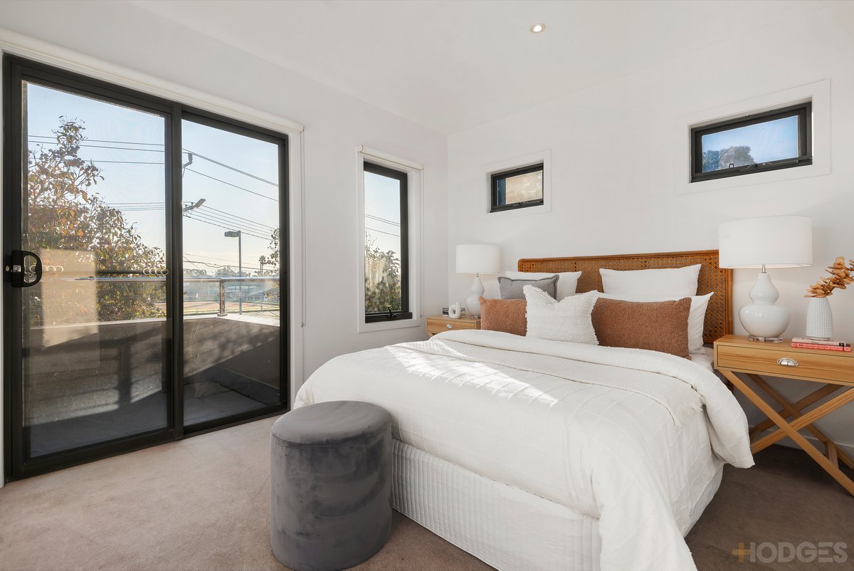 76 Earlsfield Road Hampton - Residential for sale