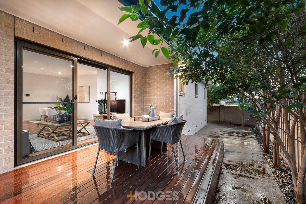 76 Earlsfield Road Hampton - Residential for sale