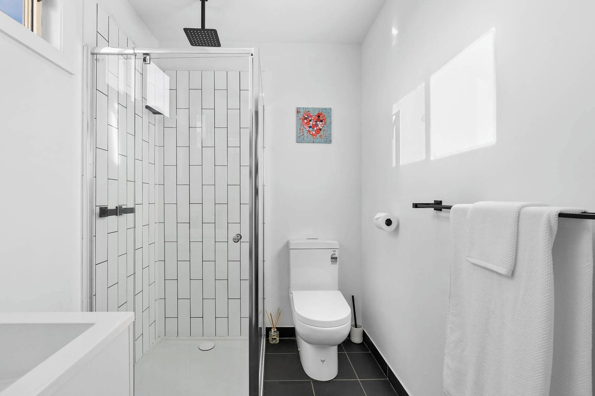 79 Elaine Egerton Road Elaine - Residential for sale