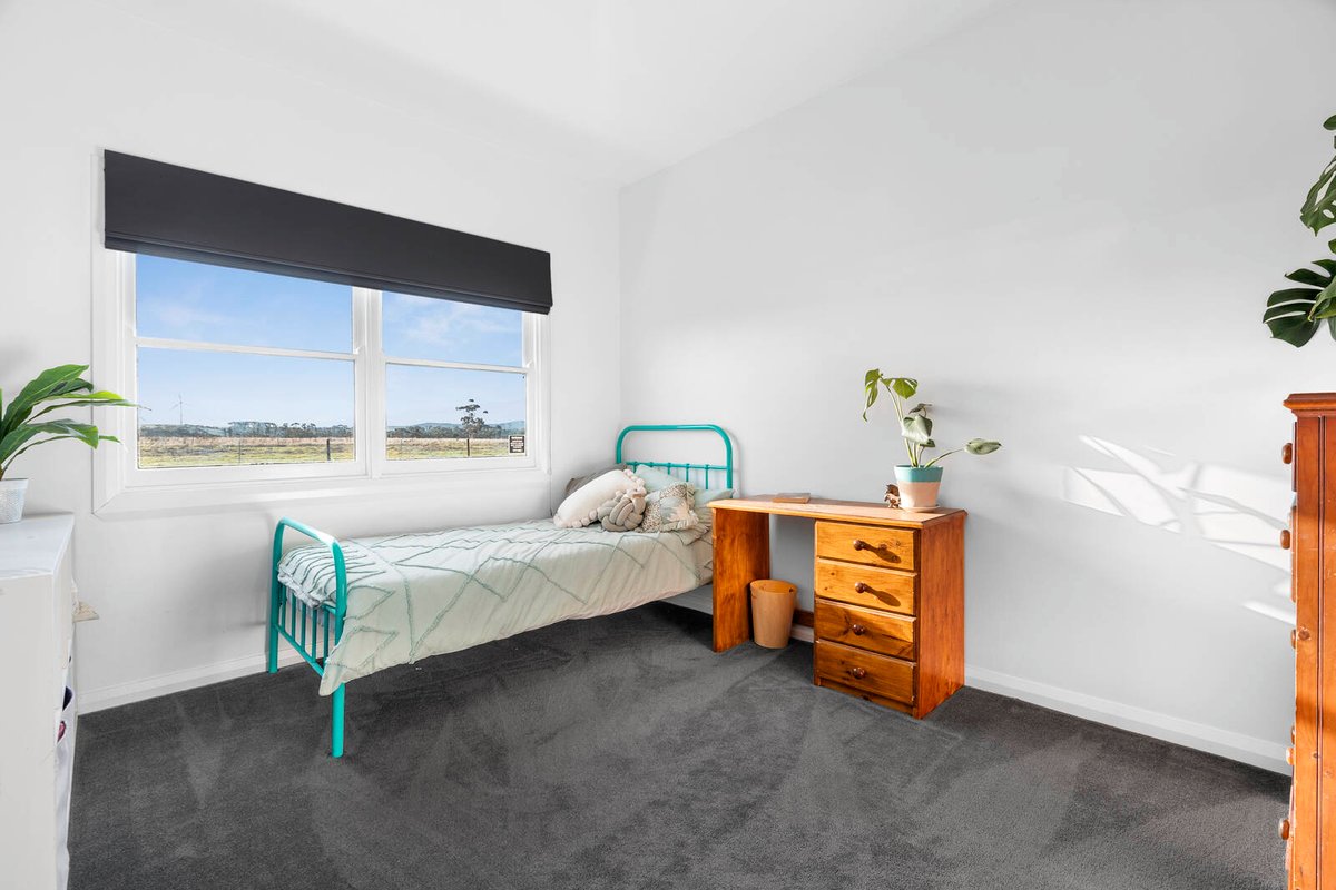 79 Elaine Egerton Road Elaine - Residential for sale