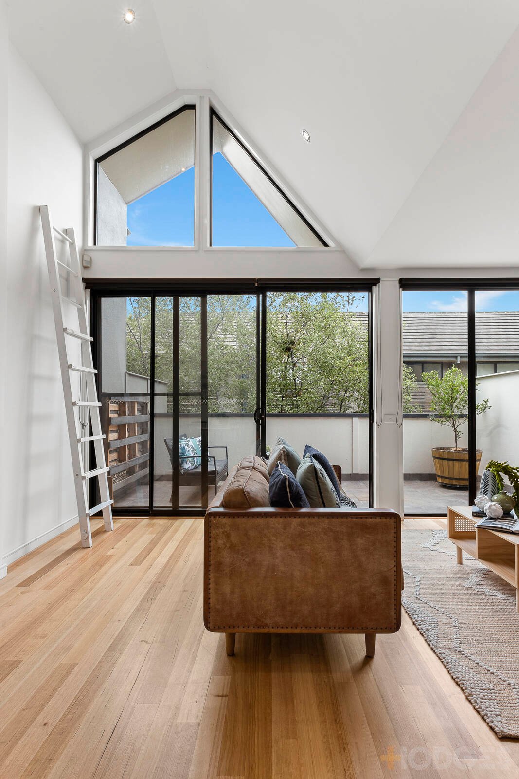 7 / 95 Highett Road Hampton - Residential for sale