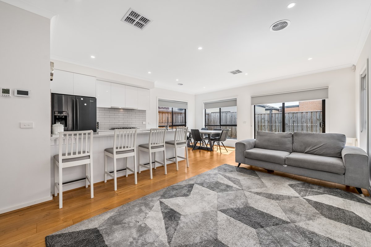 8 Amaya Way Rockbank - Residential for sale