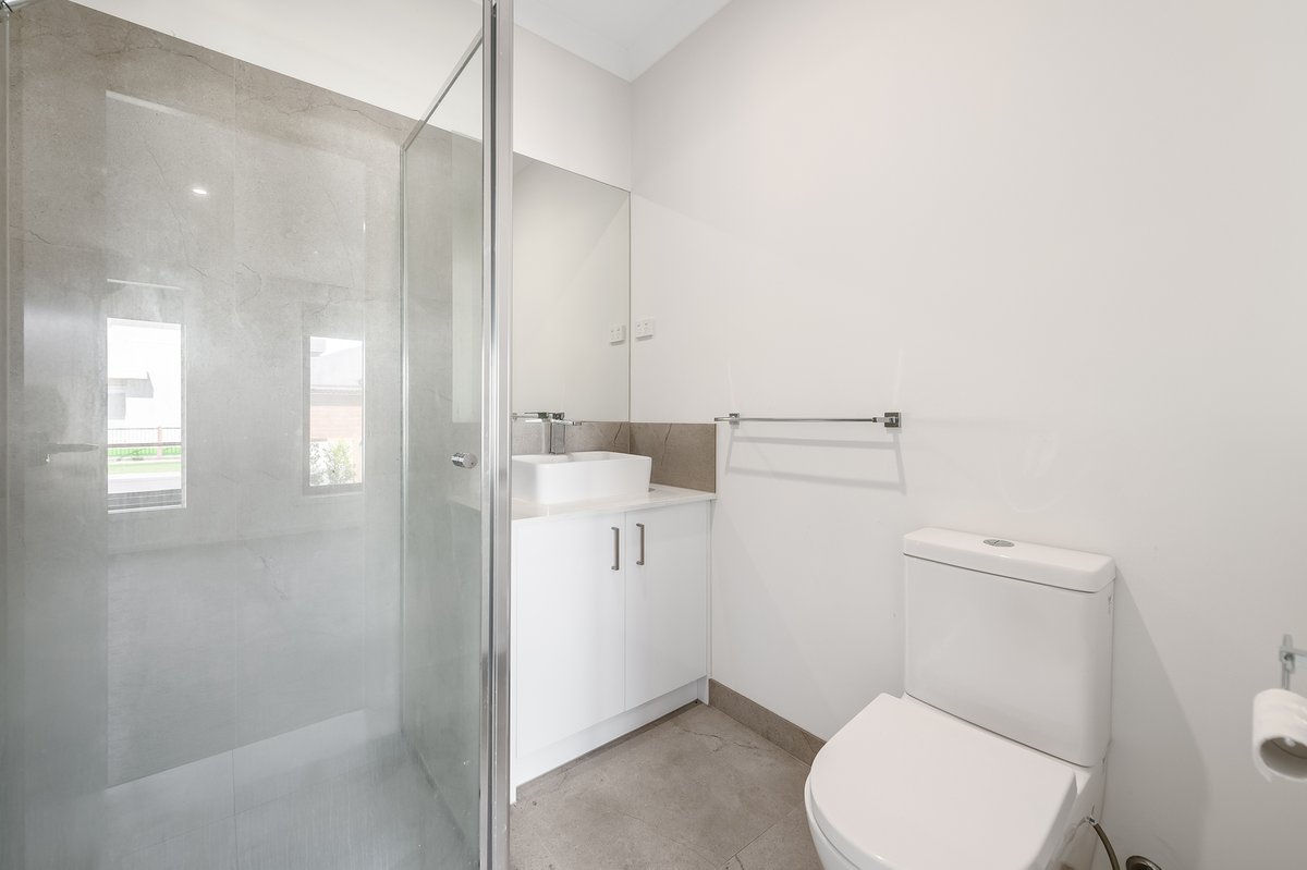 8 Amaya Way Rockbank - Residential for sale