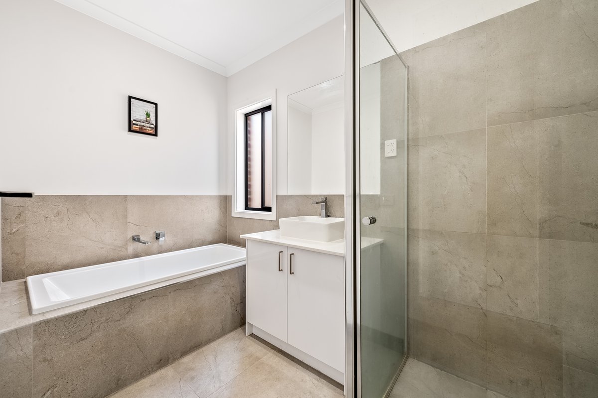 8 Amaya Way Rockbank - Residential for sale