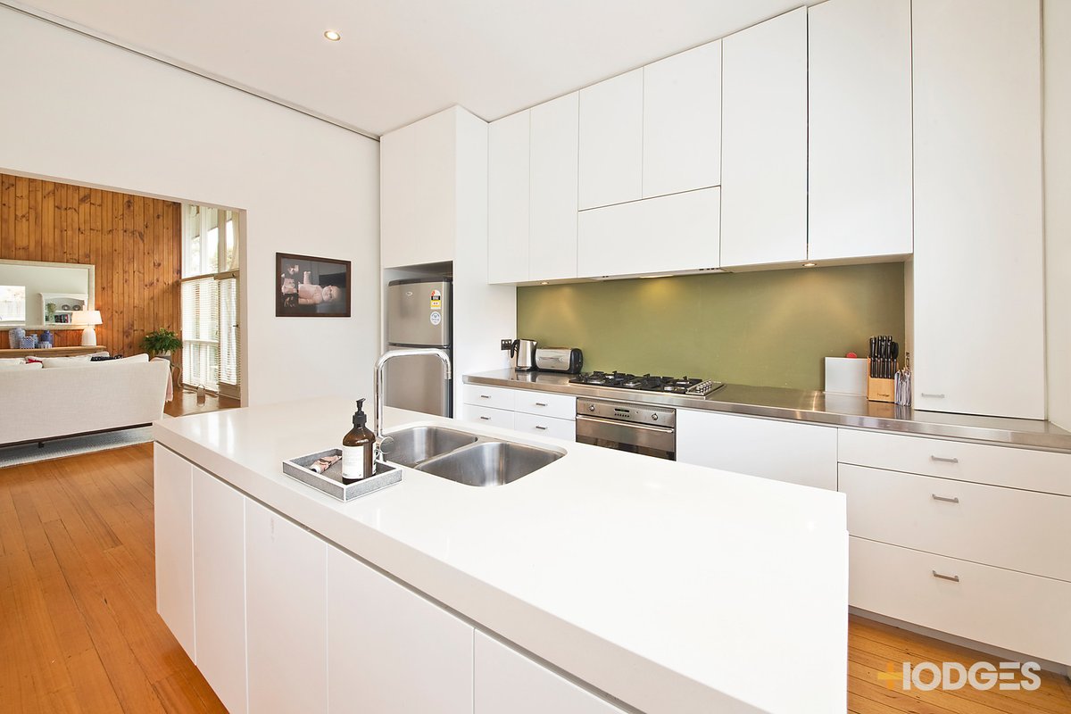 8 Bronte Court Hampton