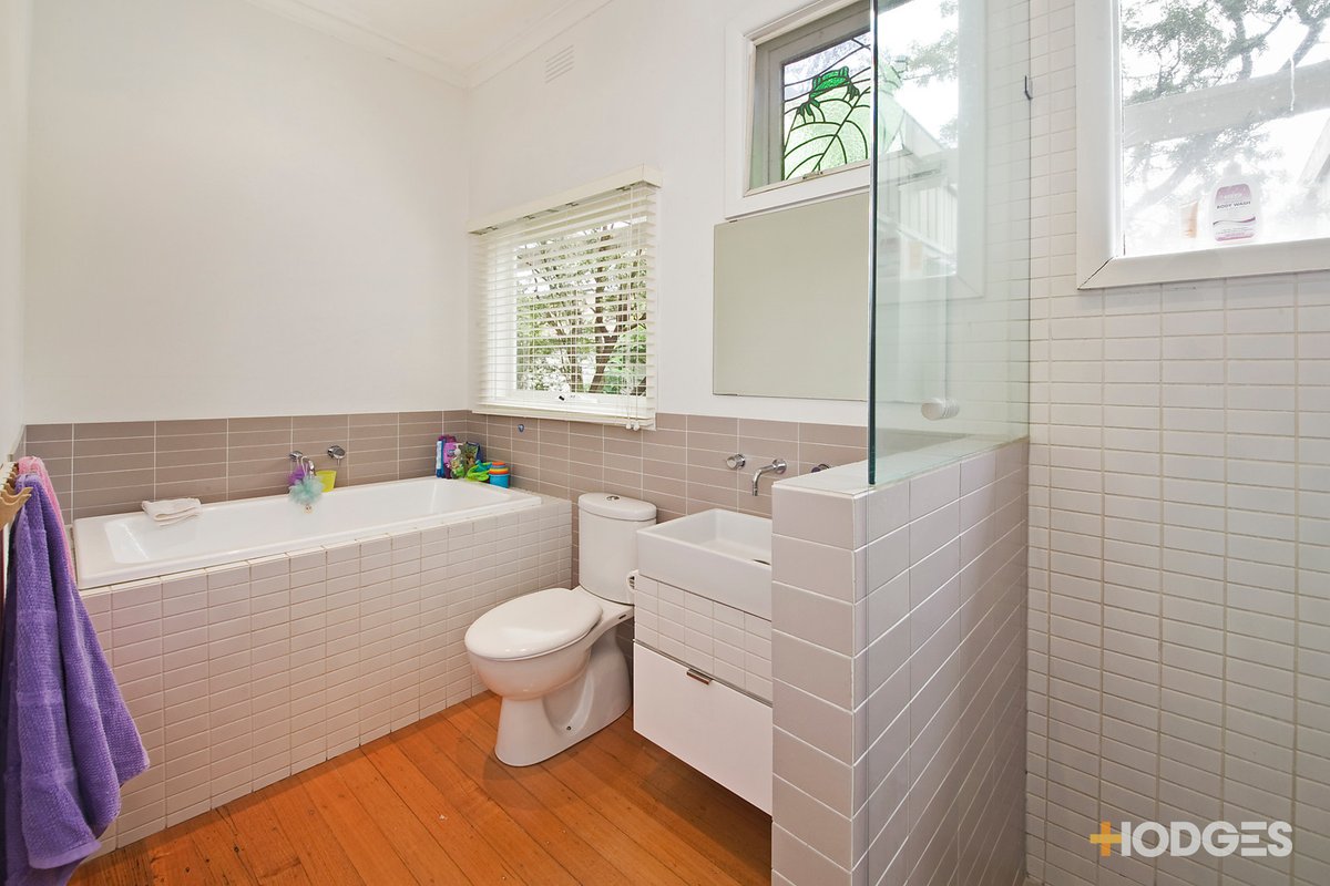 8 Bronte Court Hampton