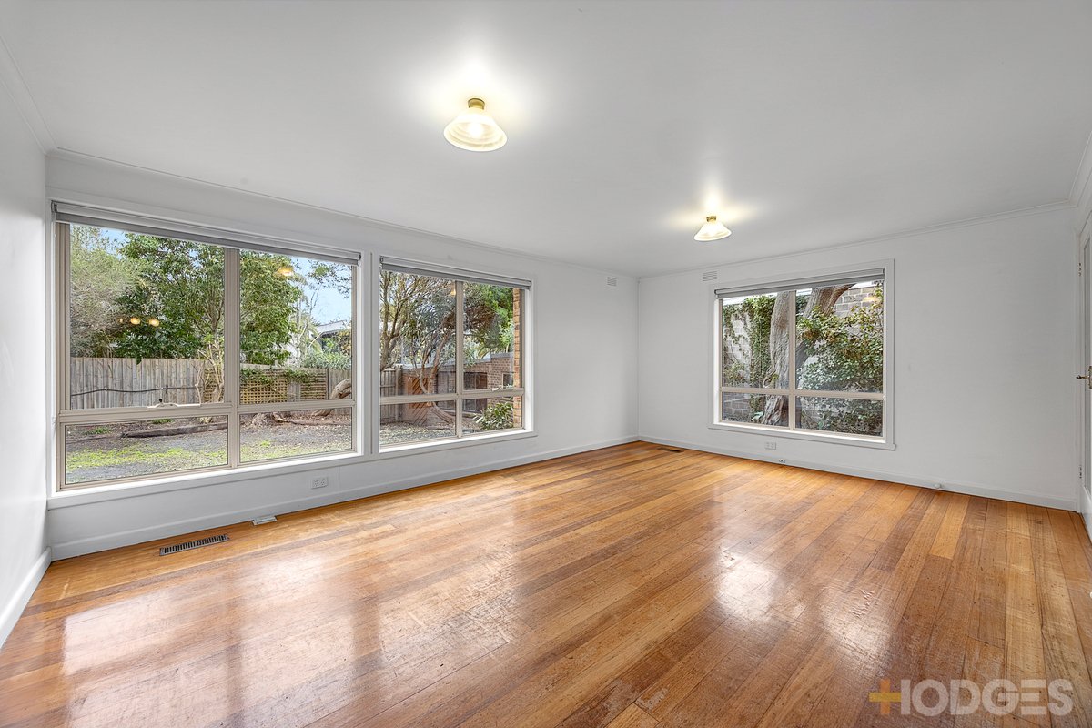 8 Chateau Grove Beaumaris - Residential for sale