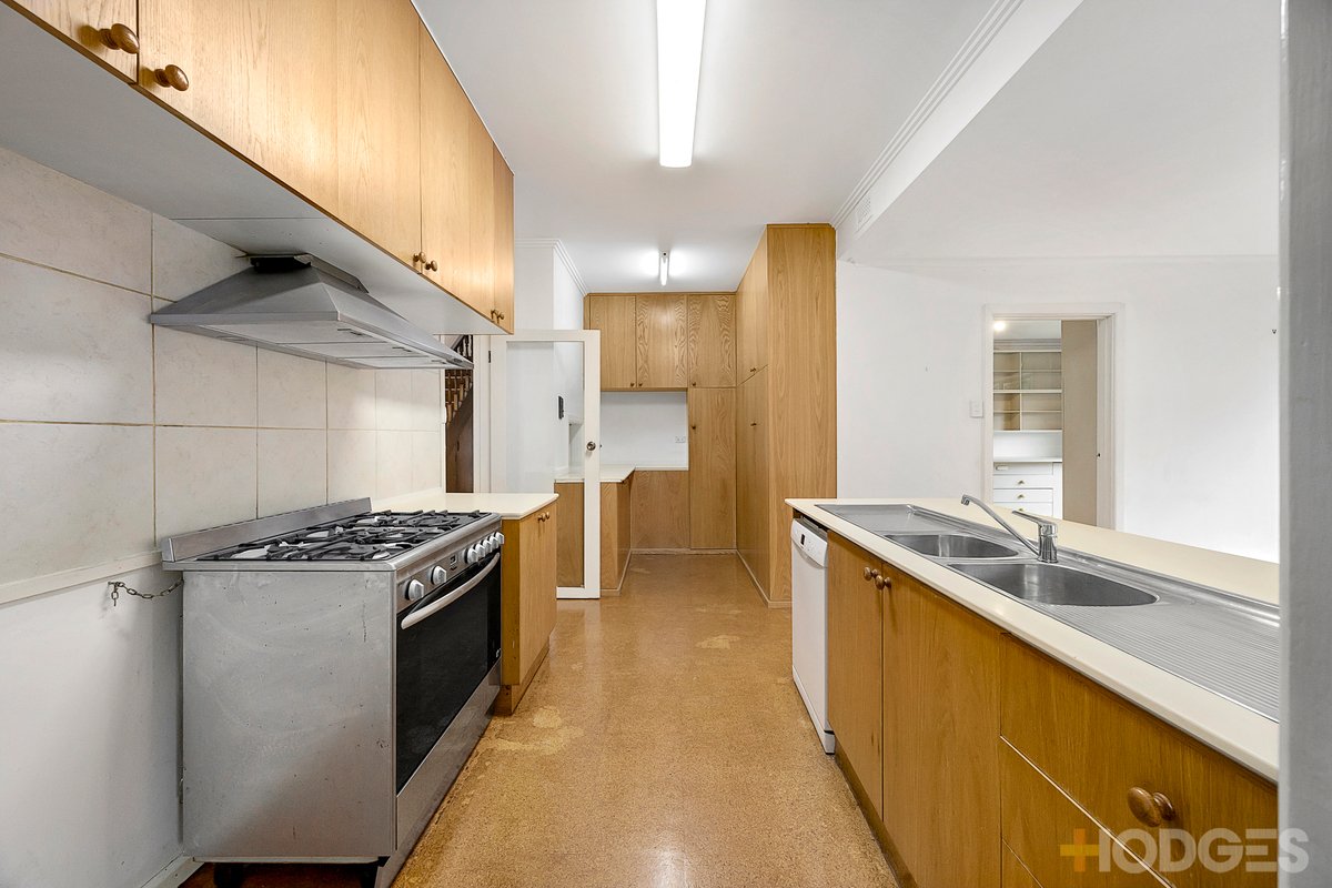 8 Chateau Grove Beaumaris - Residential for sale