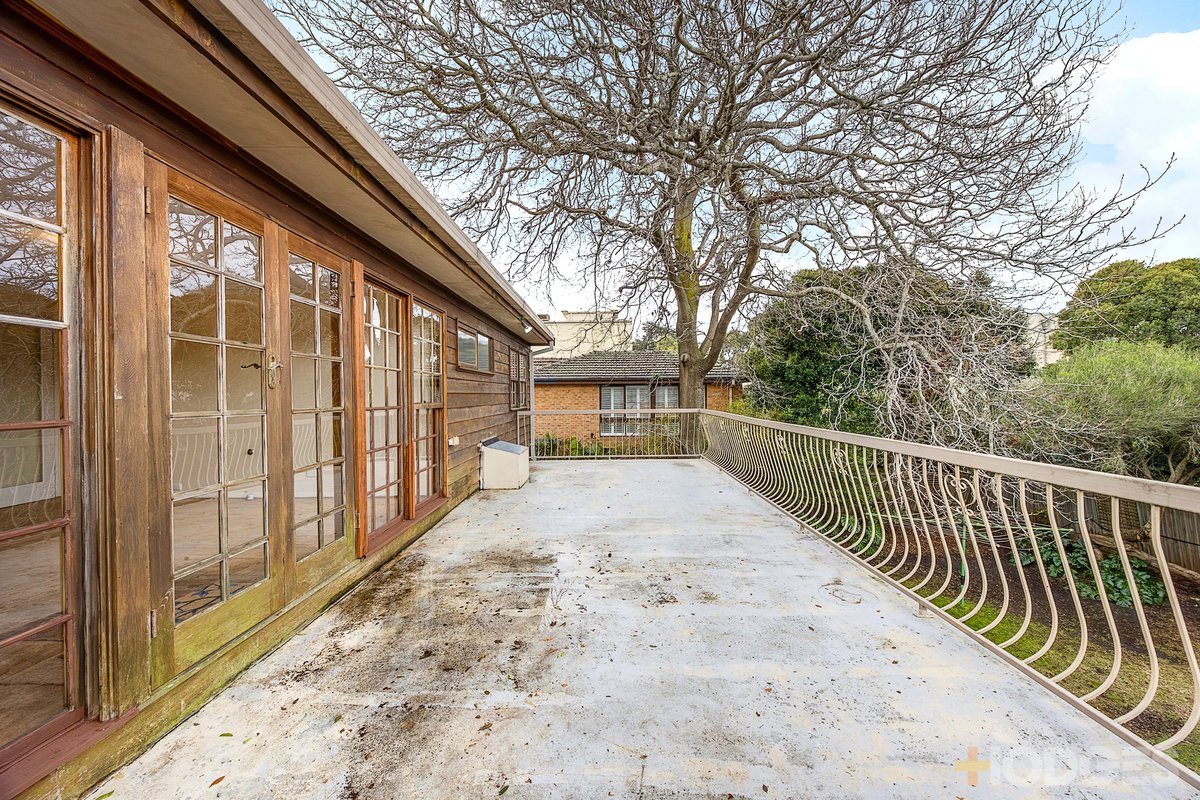 8 Chateau Grove Beaumaris - Residential for sale