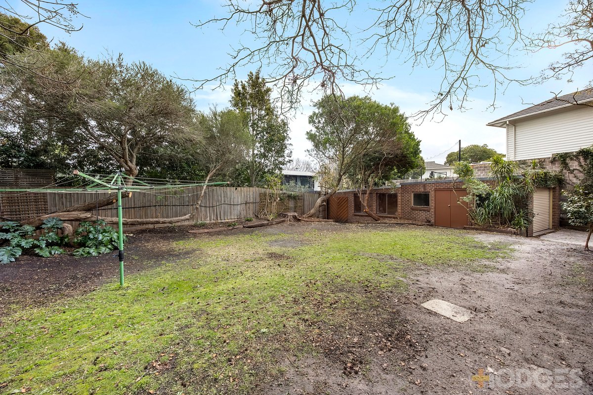 8 Chateau Grove Beaumaris - Residential for sale