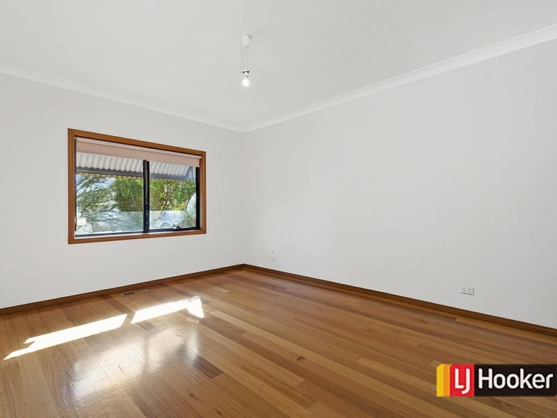 8 Colin Avenue FRANKSTON - Residential for sale