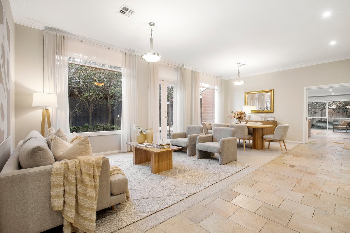 8 Crest Avenue Hampton East - Residential for sale