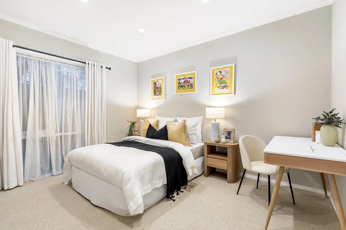 8 Crest Avenue Hampton East - Residential for sale