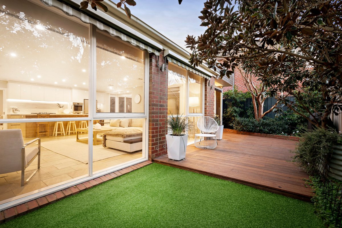 8 Crest Avenue Hampton East - Residential for sale