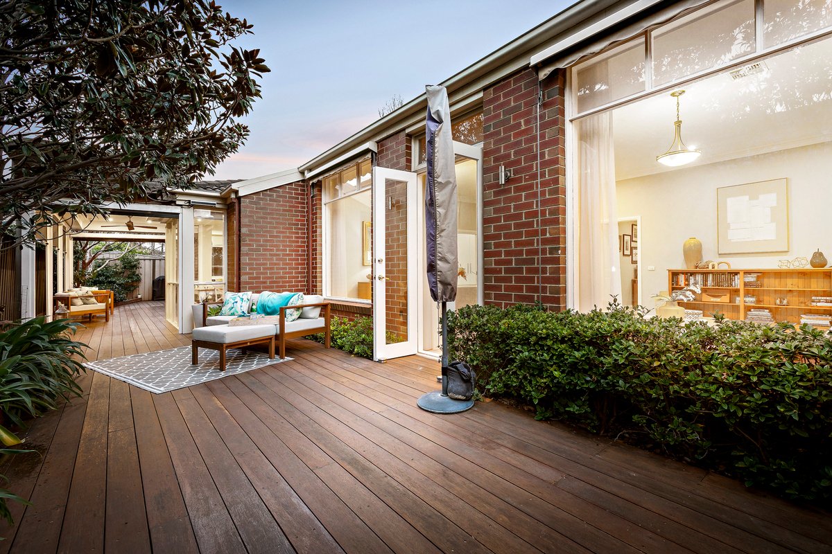 8 Crest Avenue Hampton East - Residential for sale