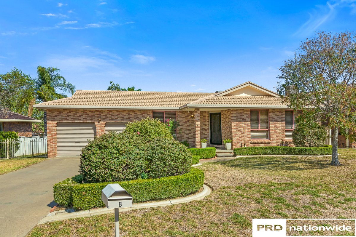 8 Dibar Drive, TAMWORTH NSW 2340
