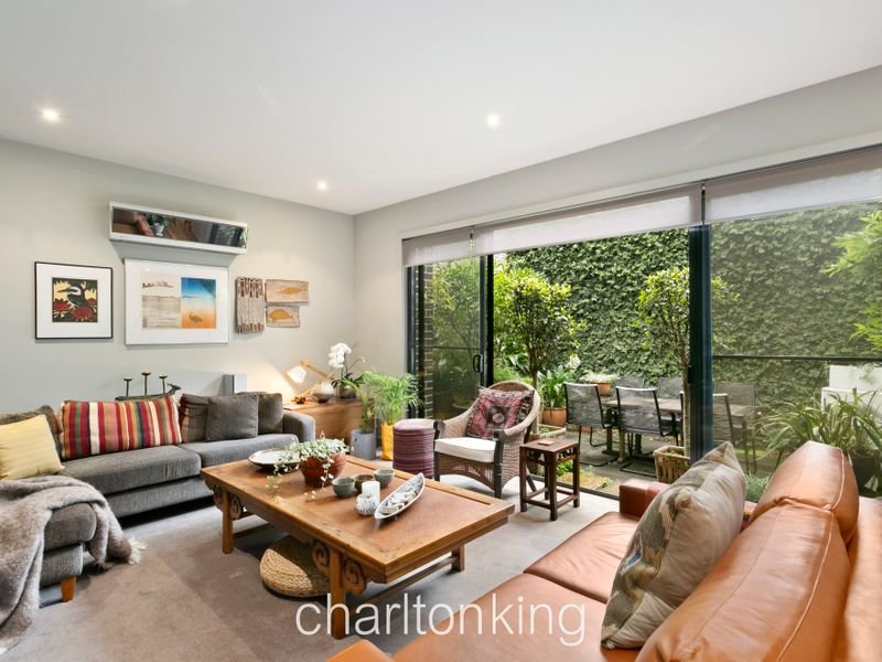 8 Evergreen Circuit CHELTENHAM - Residential for sale