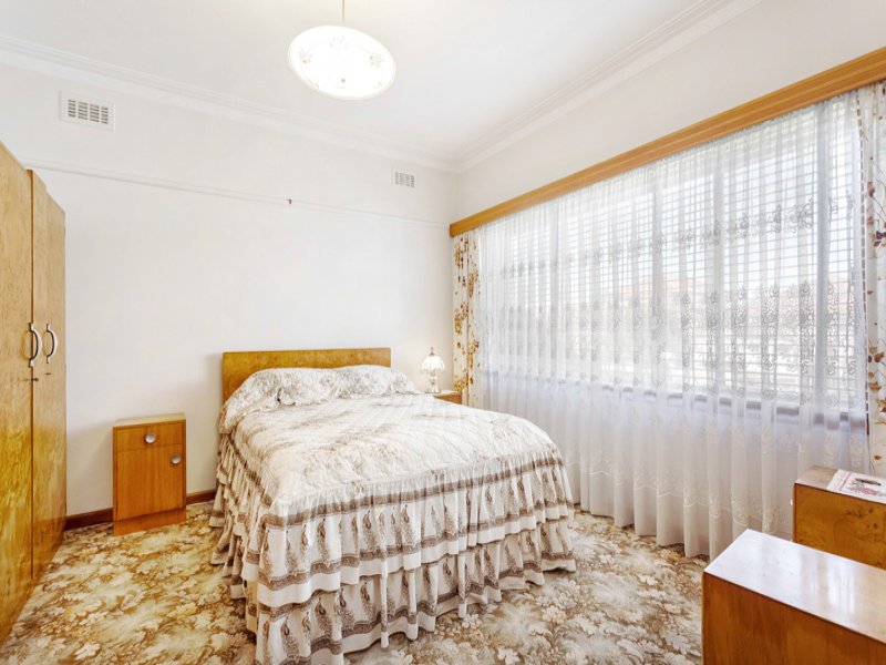 8 Finlay Street YARRAVILLE - Residential for sale