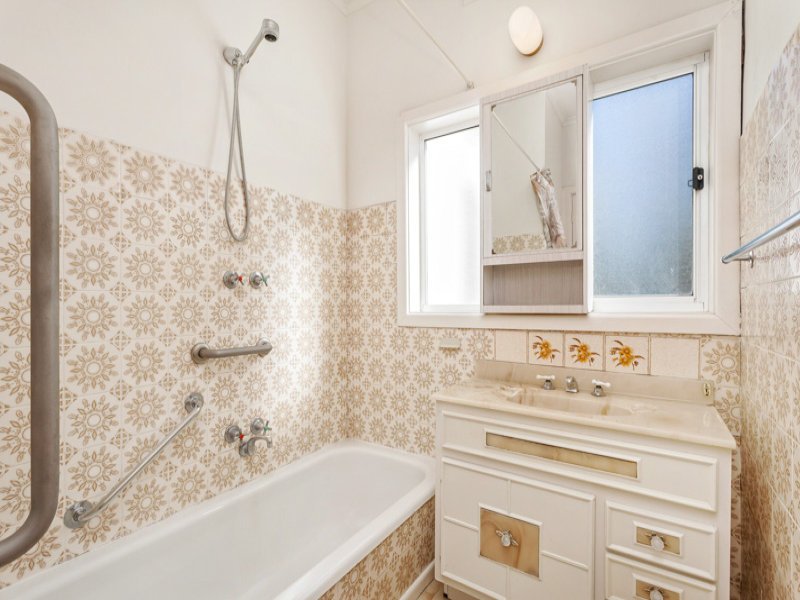 8 Finlay Street YARRAVILLE - Residential for sale