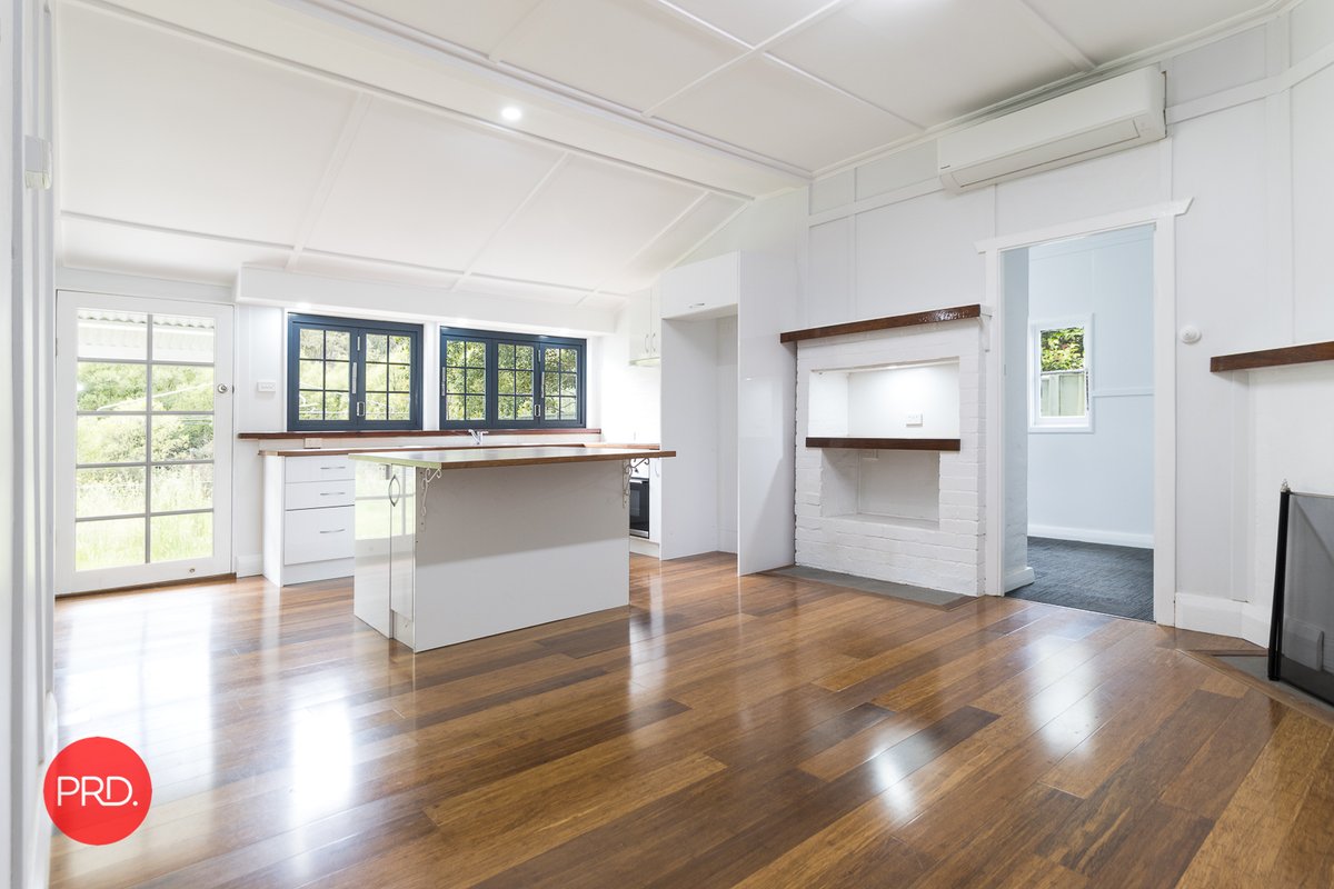 8 Foxlow Street, CAPTAINS FLAT NSW 2623