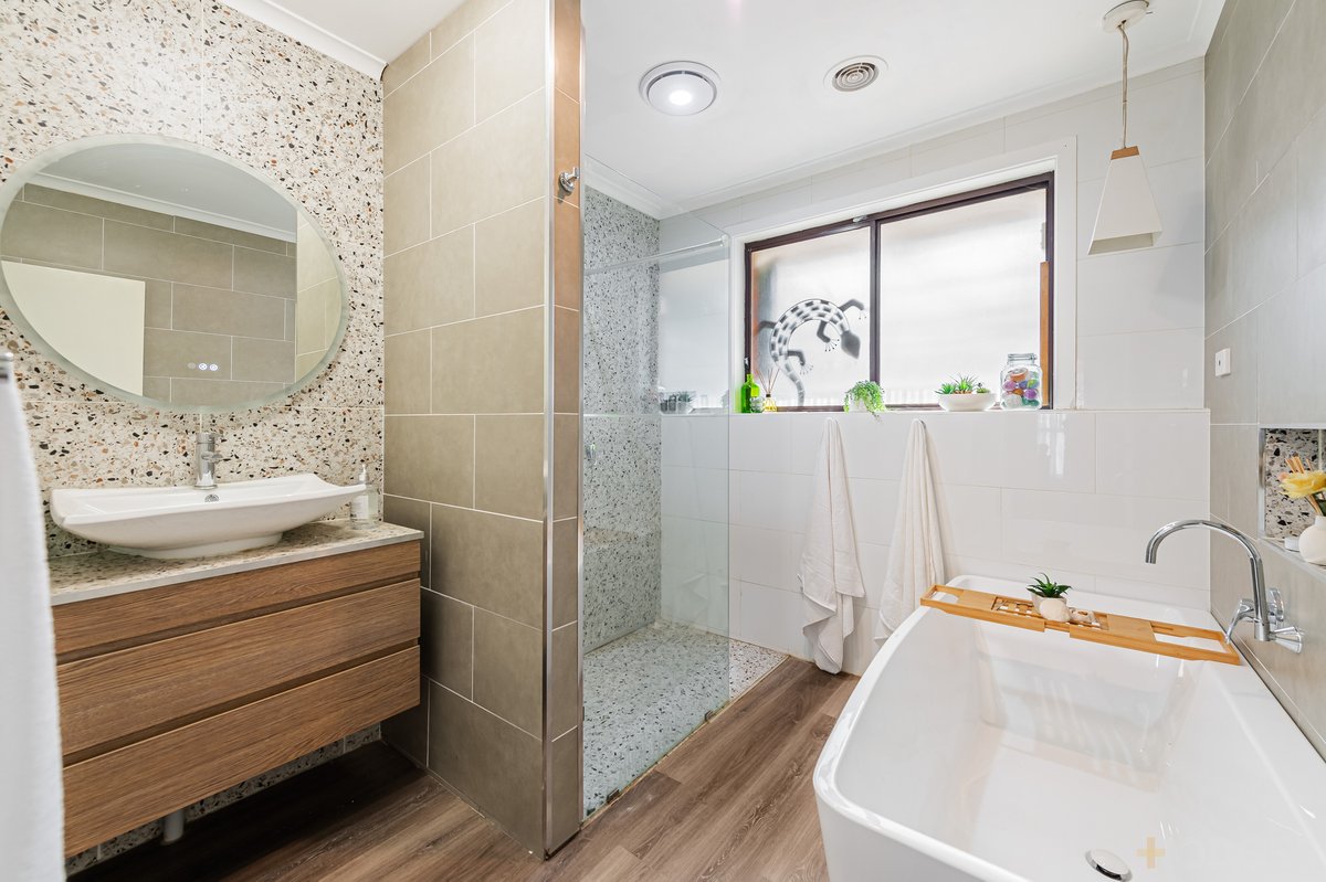 8 Howitt Court Werribee - Residential for sale