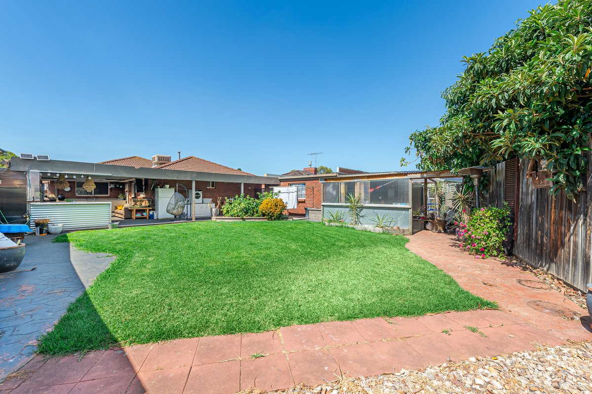 8 Howitt Court Werribee - Residential for sale