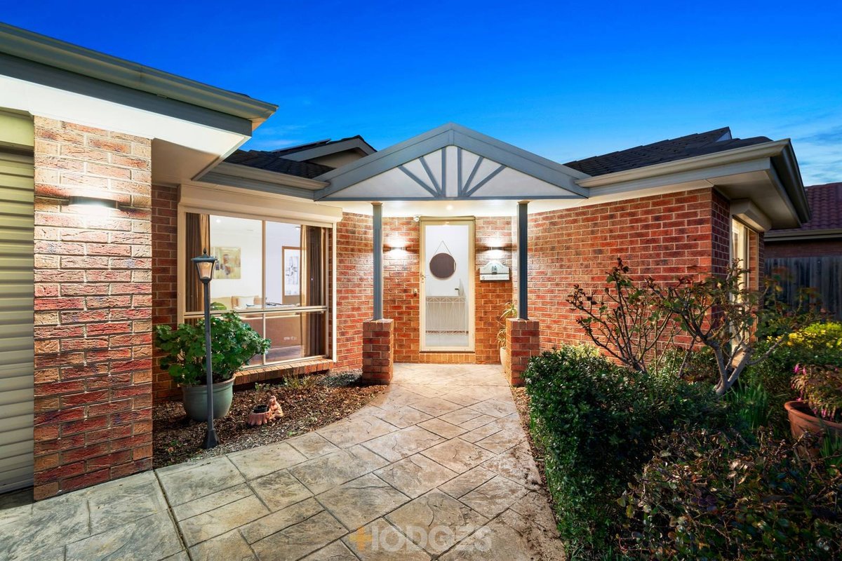 8 Lexington Court Werribee - Residential for sale