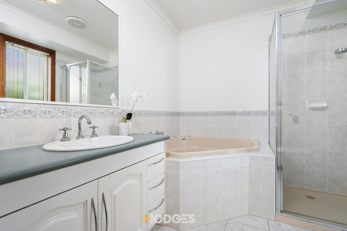 8 Lexington Court Werribee - Residential for sale