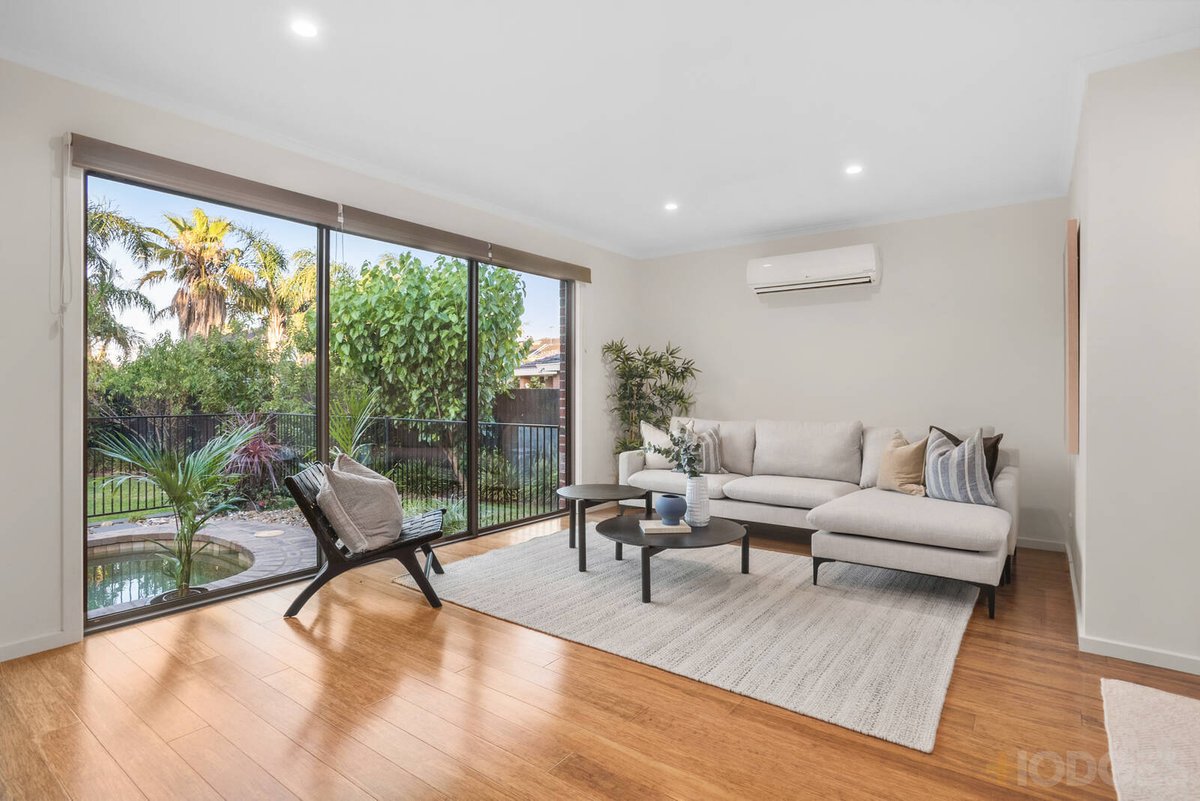 8 Logan Court Mentone - Residential for sale