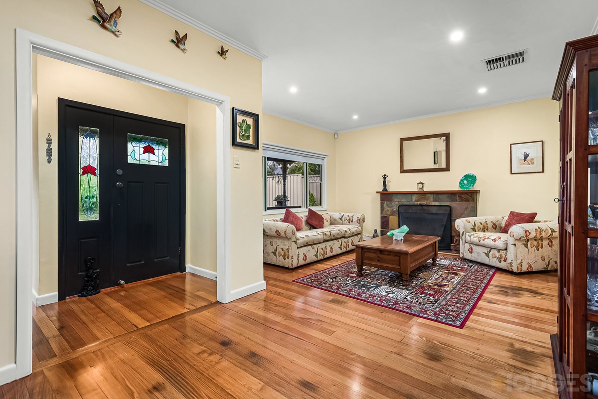 8 Lord Street Mckinnon - Residential for sale