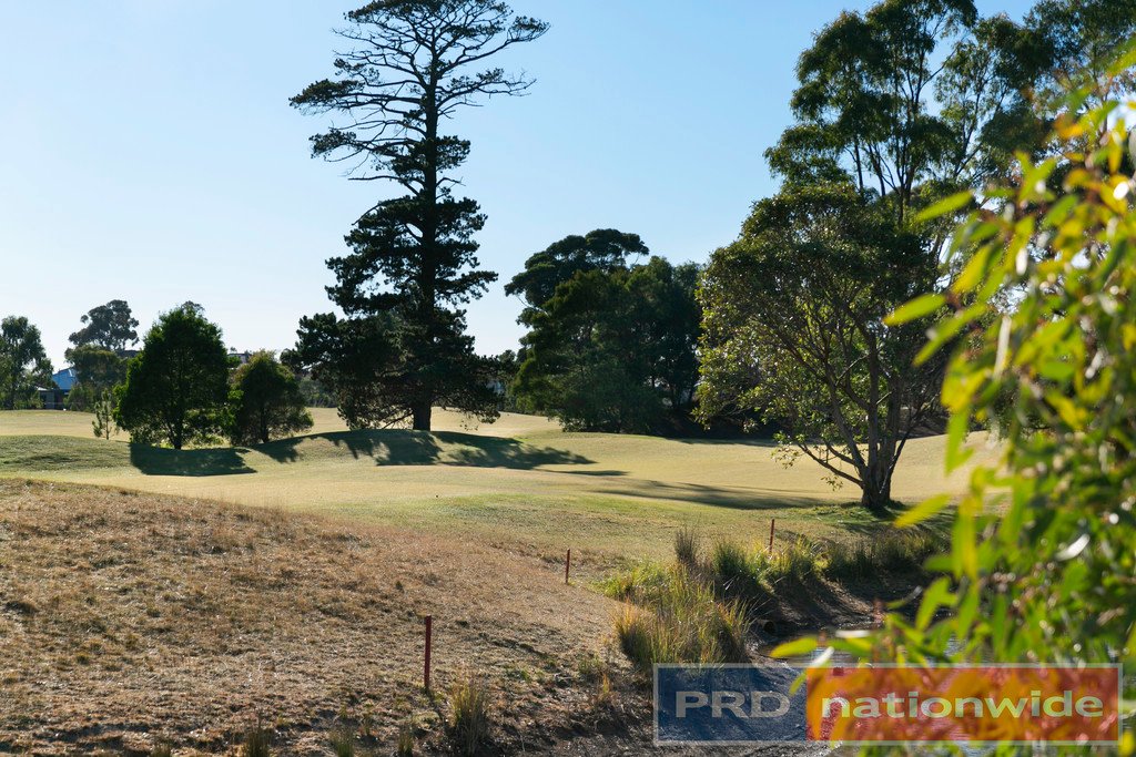 8 Magnetic Drive, ALFREDTON VIC 3350