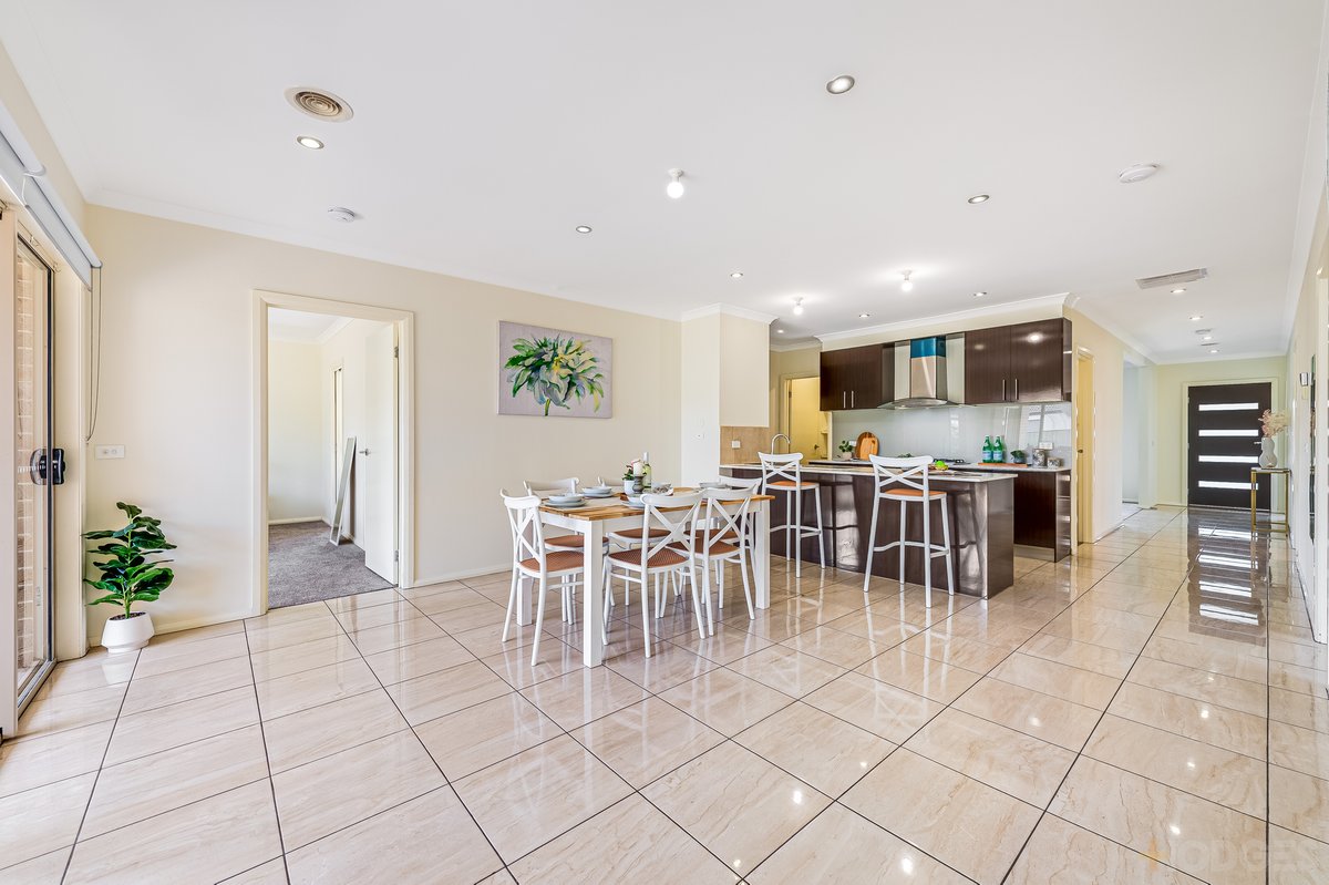 8 Narmara Mews Wyndham Vale - Residential for sale
