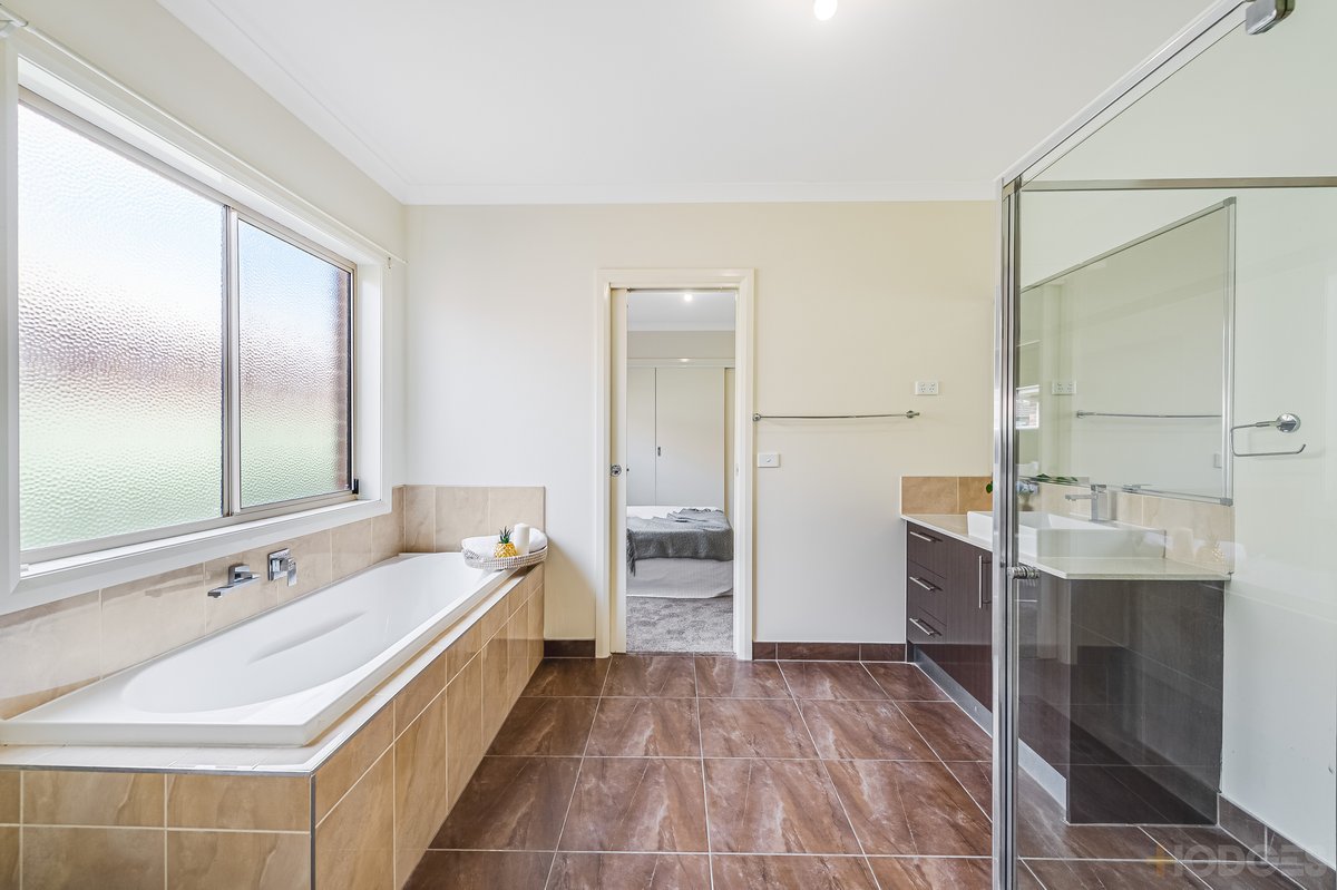 8 Narmara Mews Wyndham Vale - Residential for sale