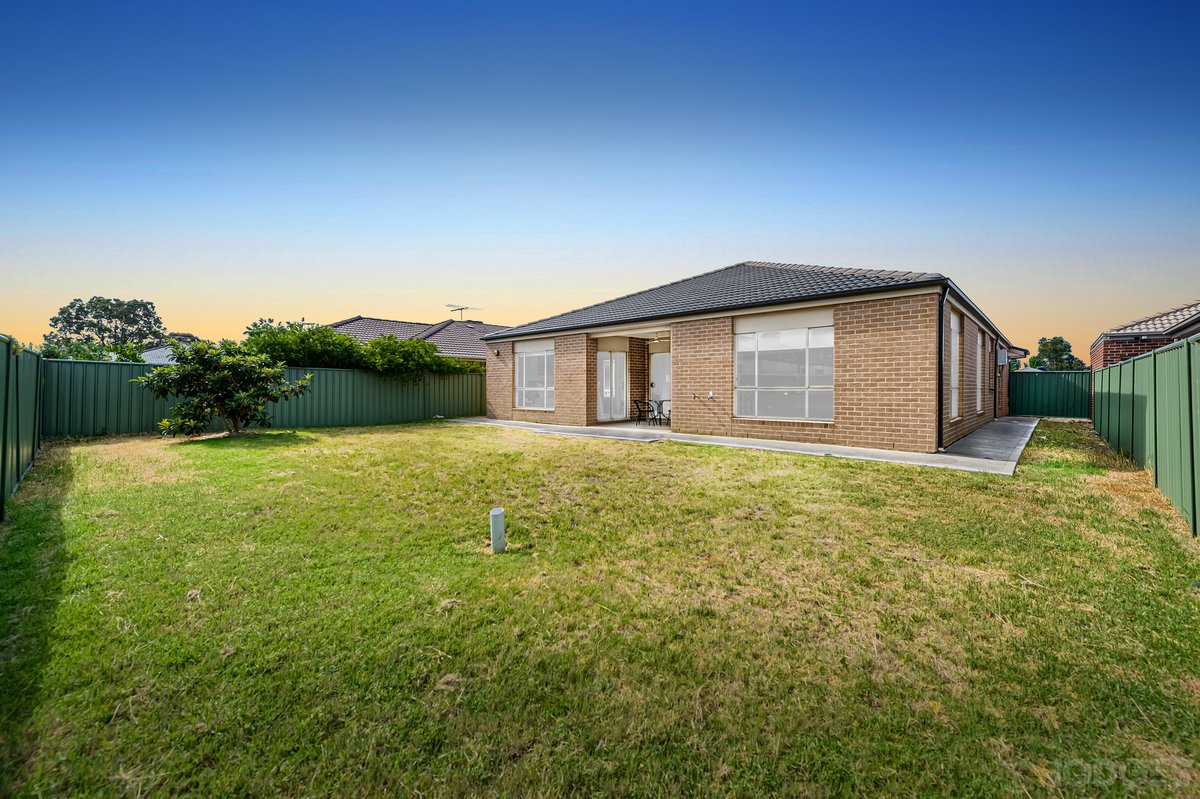 8 Narmara Mews Wyndham Vale - Residential for sale