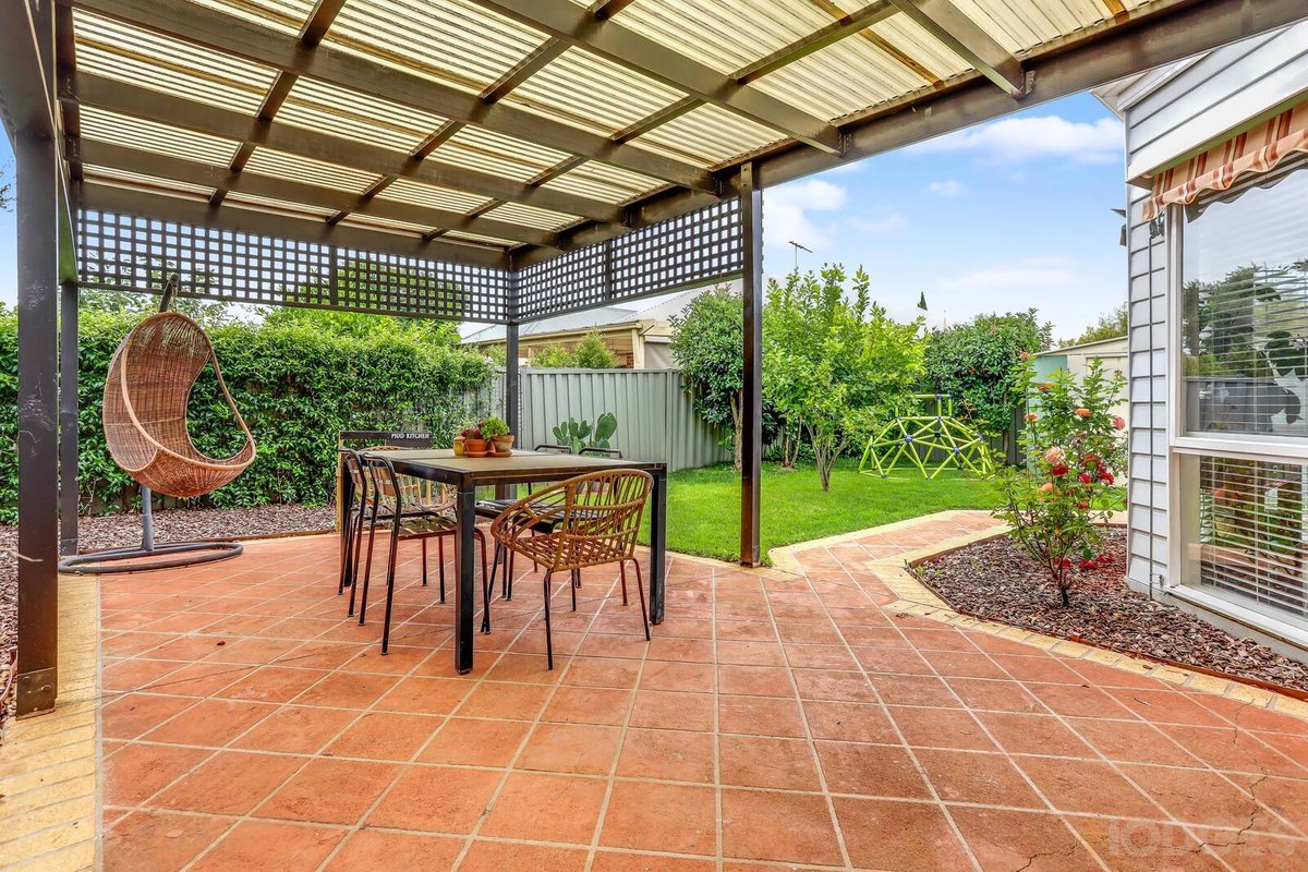 8 Prospect Drive Tarneit - Residential for sale