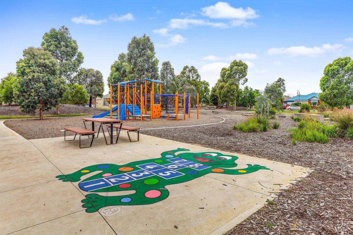 8 Prospect Drive Tarneit - Residential for sale