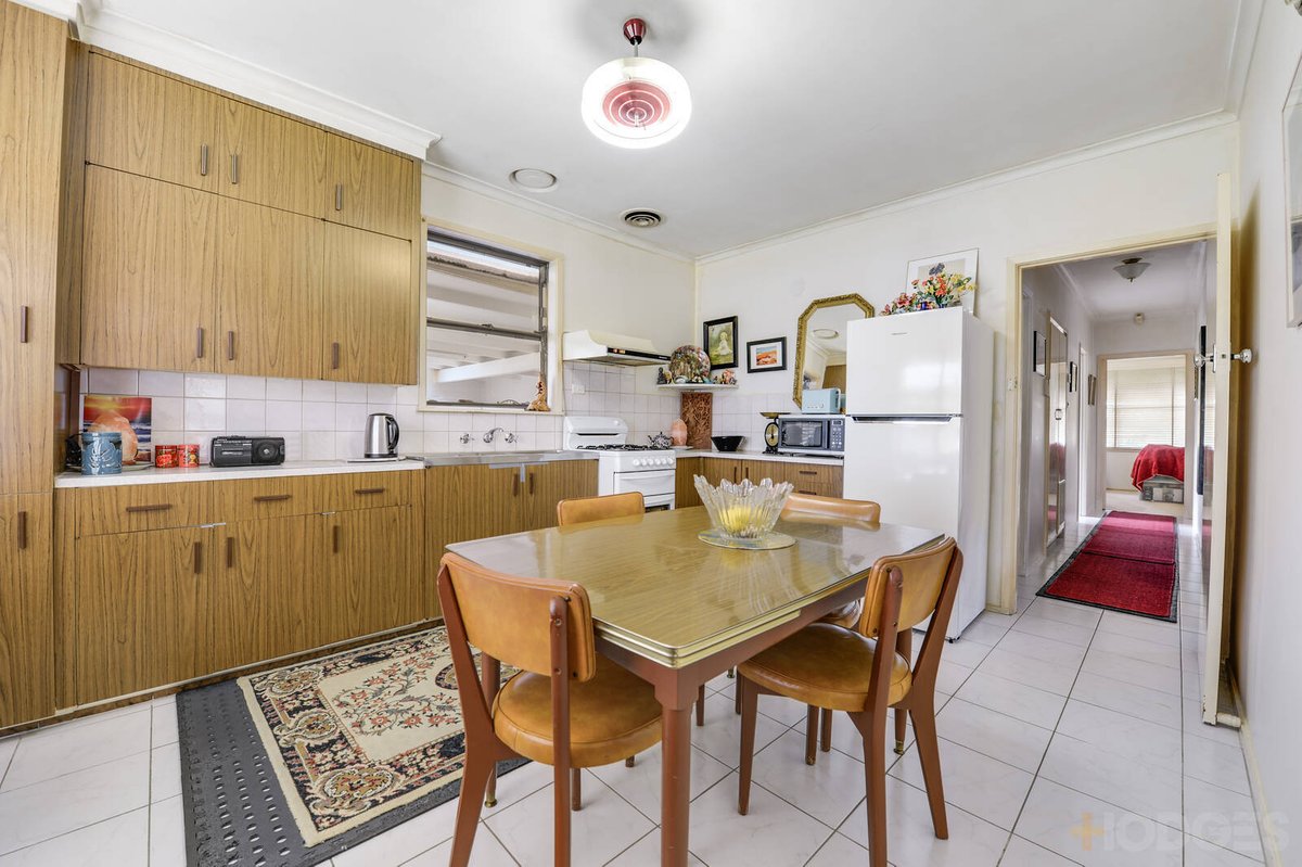 8 Richmond Crescent Werribee - Residential for sale