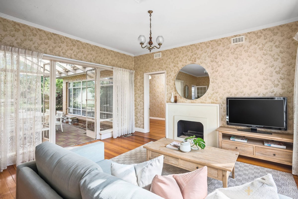 8 Riddle Street Bentleigh - Residential for sale