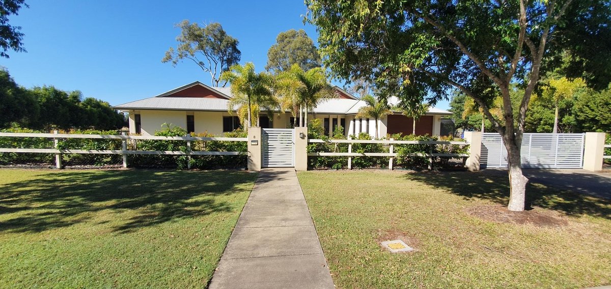 8 Samuel Drive, TALLEBUDGERA QLD 4228