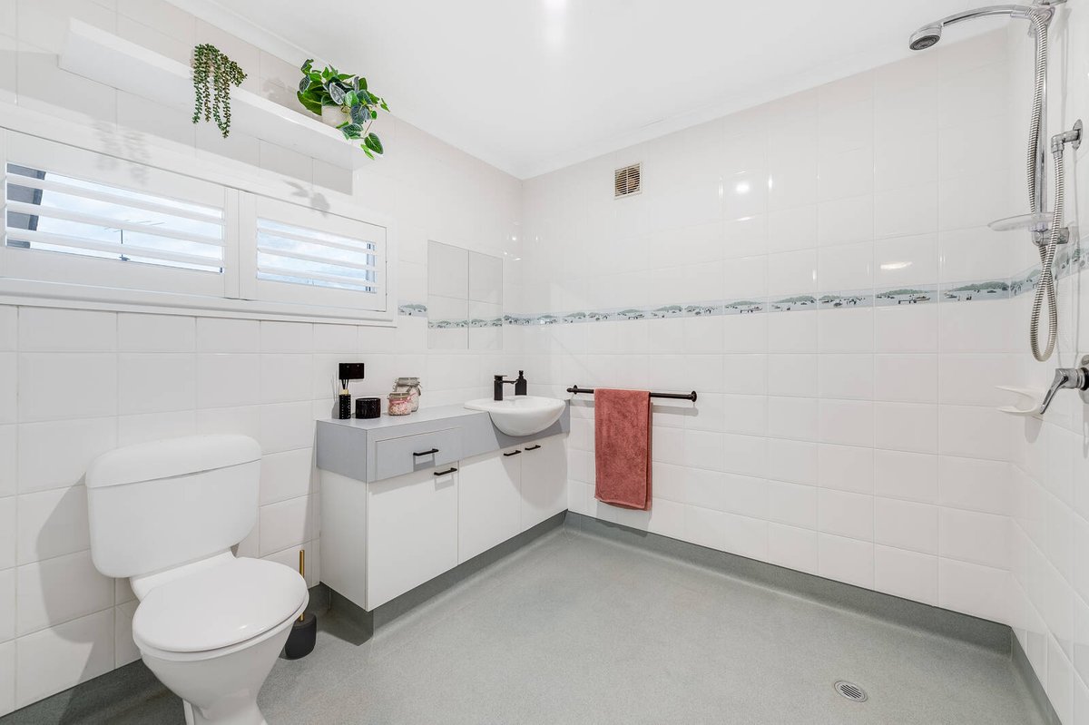 8 Sonia Court Werribee - Residential for sale