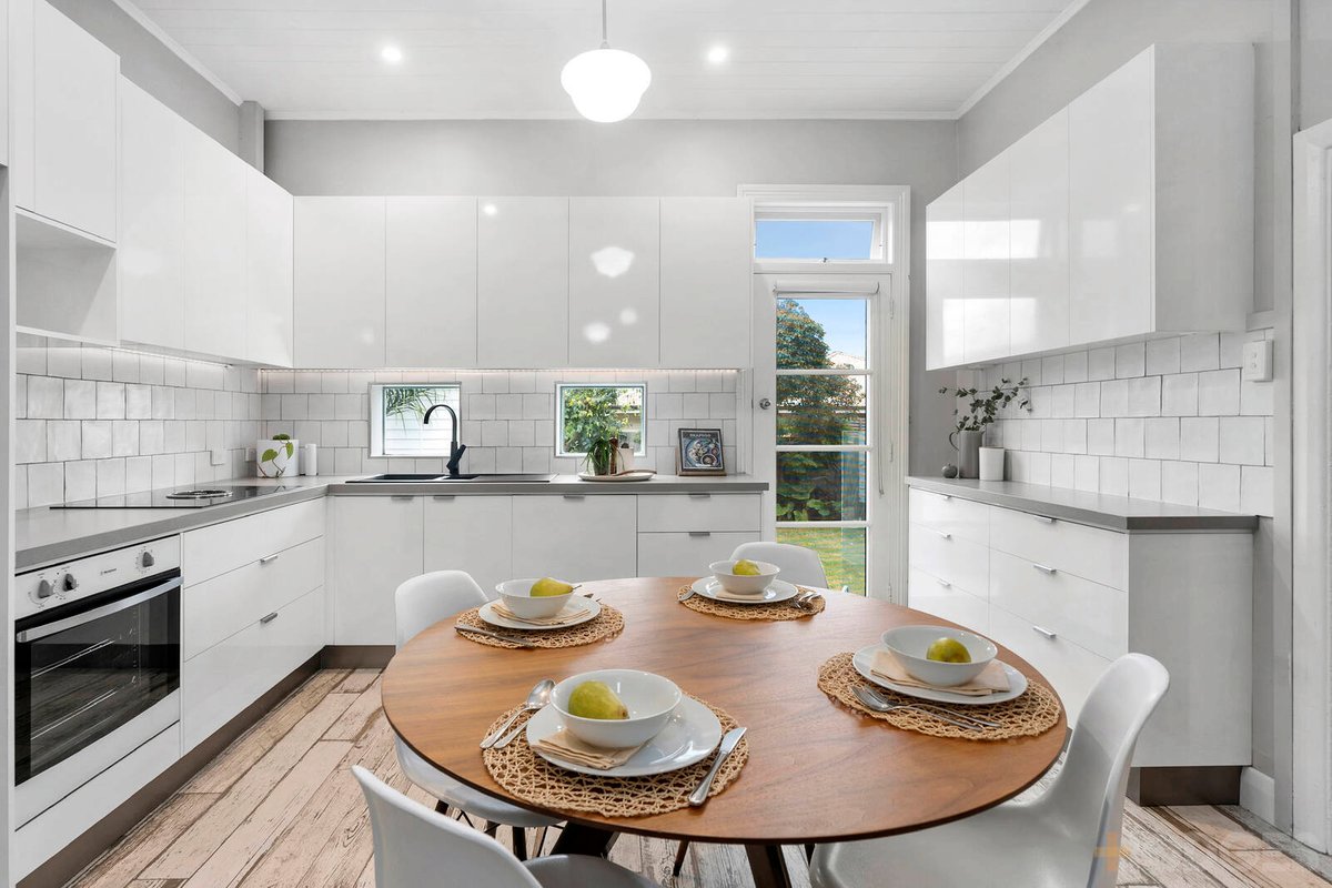 8 Villamanta Street Geelong West - Residential for sale