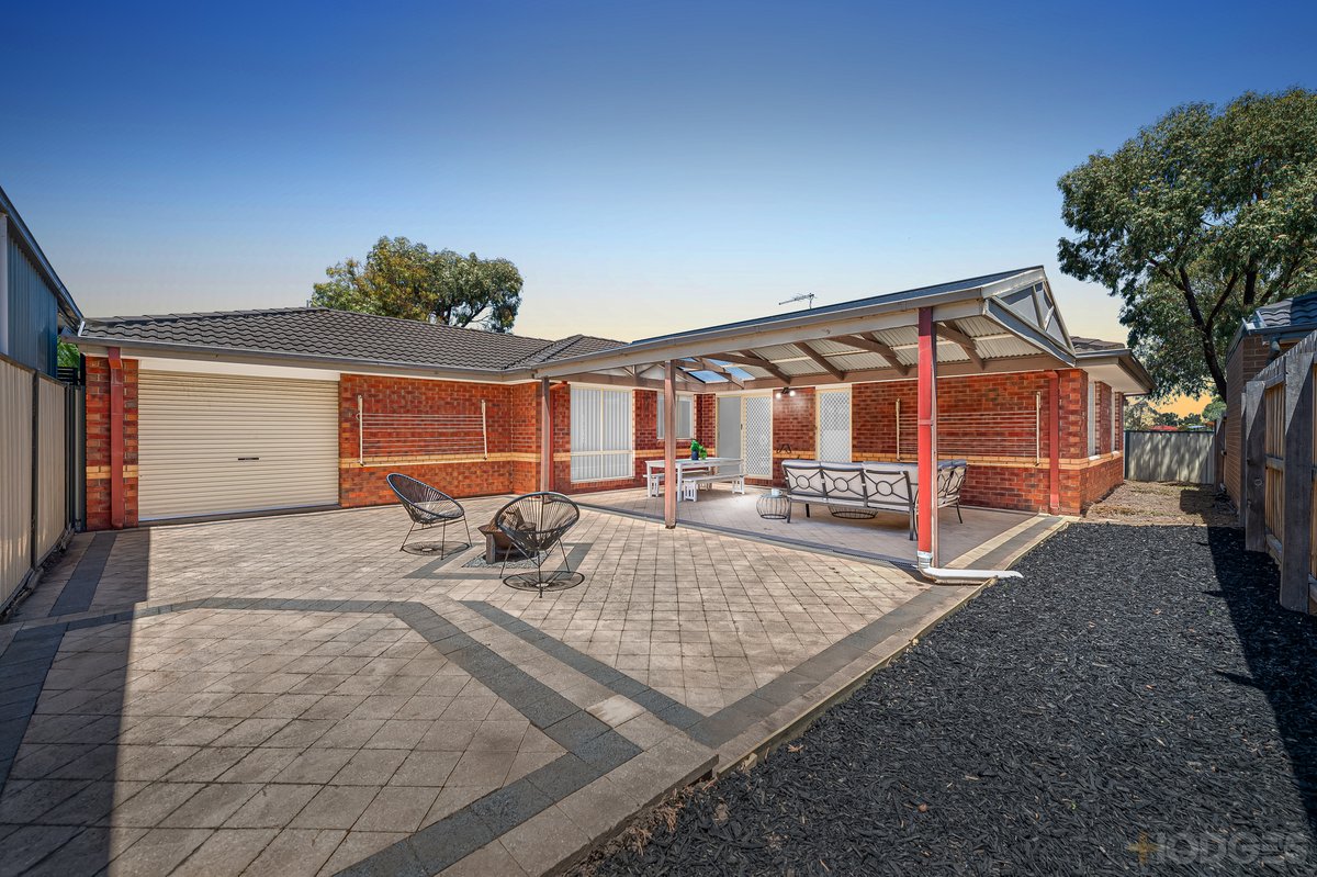 8 Whitfield Court Truganina - Residential for sale