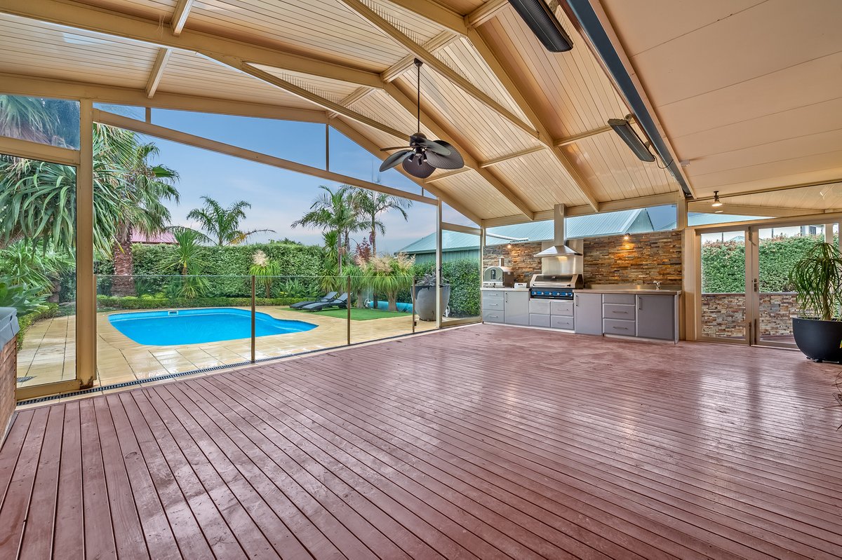 8 Whitmore Place Wyndham Vale - Residential for sale