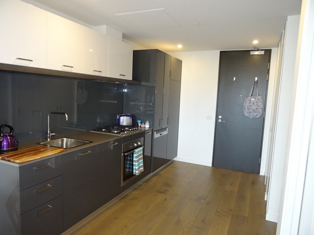 804 / 222 Bay Road Sandringham - Residential for lease