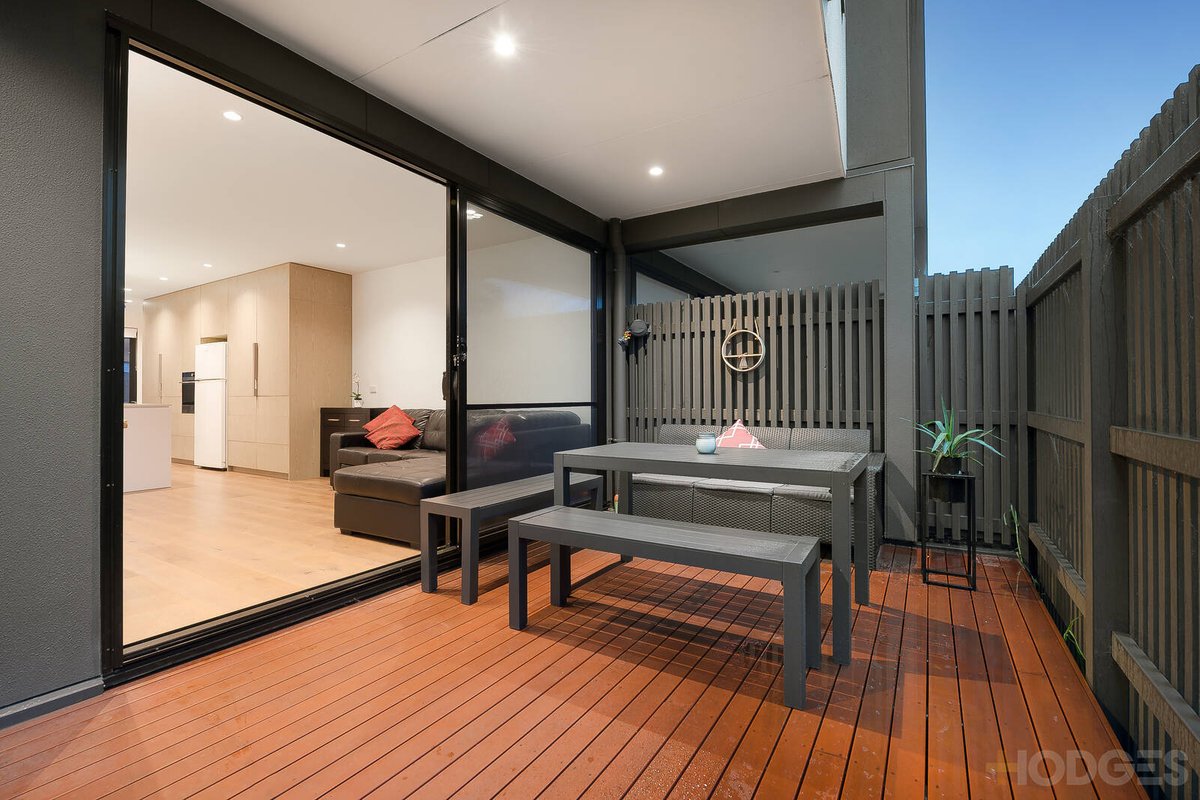 8 / 11 St Georges Avenue Bentleigh East - Residential for sale
